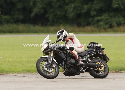 Triumph Adventure 800 in azione - Fotogallery - 3